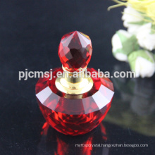 Small Faceted Red Crystal Perfume Bottle for Car PBM008